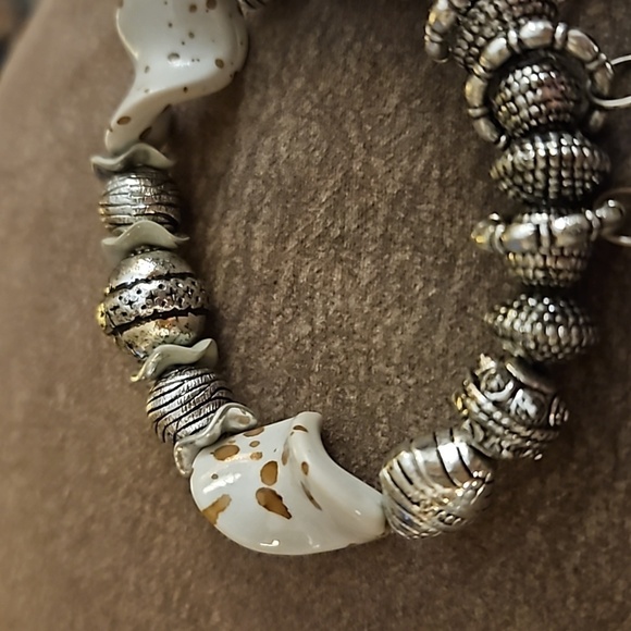 5/$25 Acrylic Beaded Coquette Charms Stretch Bracelet - Picture 4 of 5